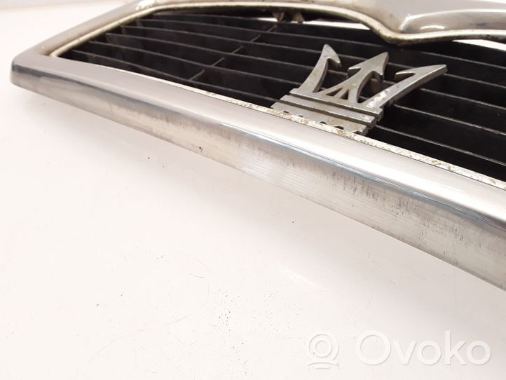 Maserati 228 Grille calandre supérieure de pare-chocs avant 