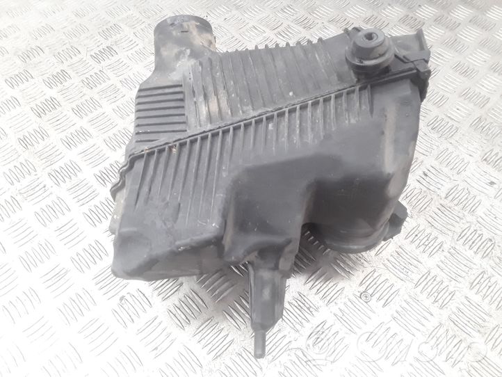 Renault Megane II Scatola del filtro dell’aria 8200166612