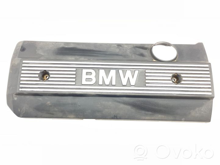 BMW 3 E36 Moottorin koppa 11121748633