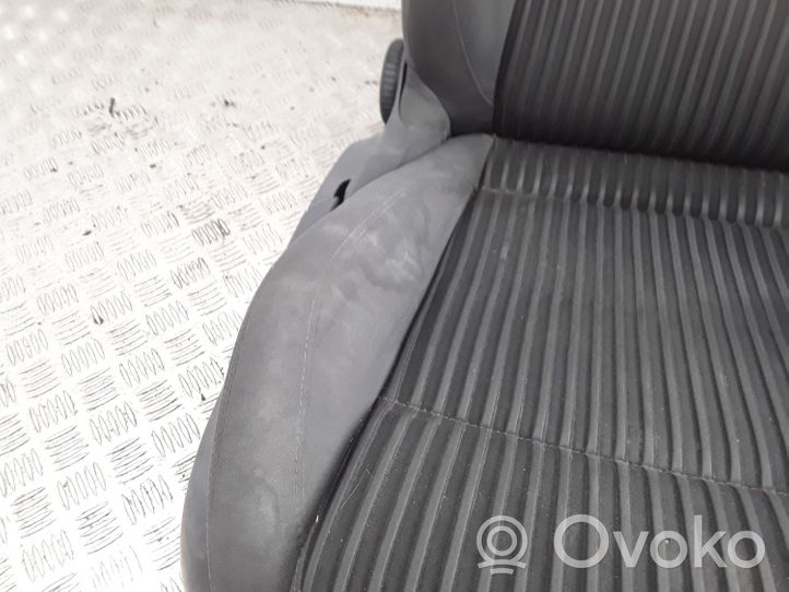 Volkswagen Golf V Priekinė keleivio sėdynė 