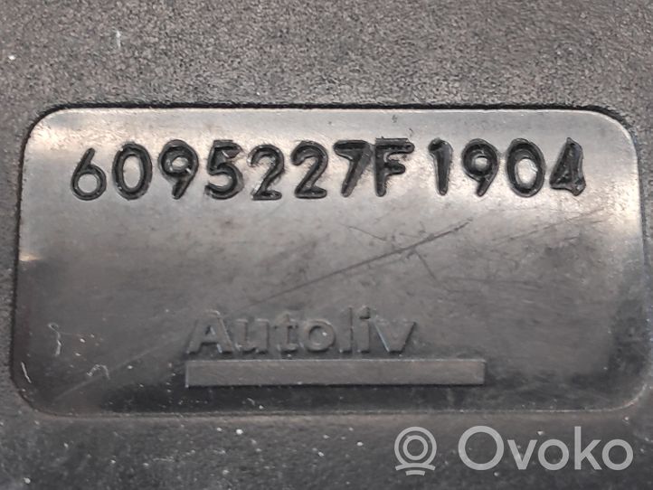 Citroen C6 Klamra tylnego pasa bezpieczeństwa 6095227F1904