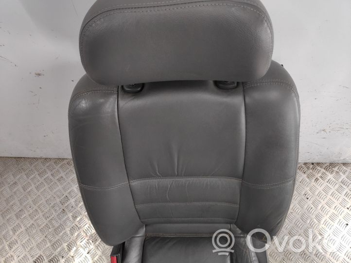 Nissan Pathfinder R50 Fotel przedni kierowcy 
