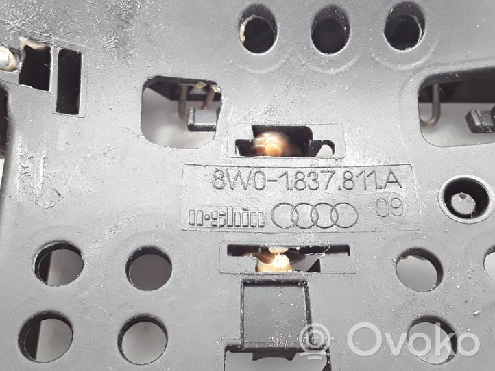 Audi A4 S4 B9 Klamka zewnętrzna drzwi tylnych 8W01837811A