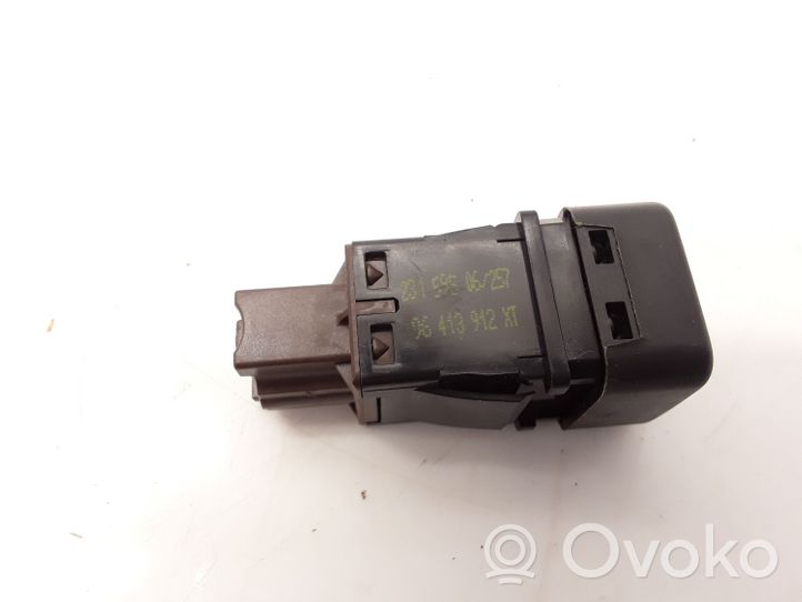 Citroen C4 Grand Picasso Interrupteur commutateur airbag passager 96413912XT