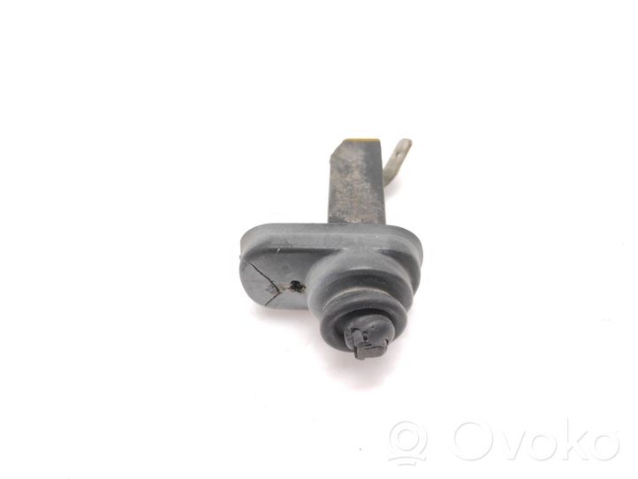 Audi 80 90 S2 B4 Capteur, interrupteur de porte avant 893947561B