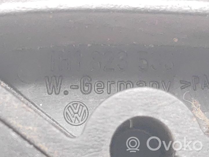 Volkswagen Vento Poignée, déverrouillage du capot moteur 1H1823533