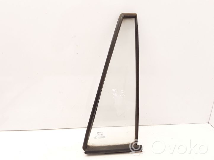 Volkswagen PASSAT B2 Rear vent window glass 43R000980