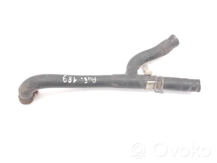 Volkswagen PASSAT B2 Tubo flessibile radiatore 321121109