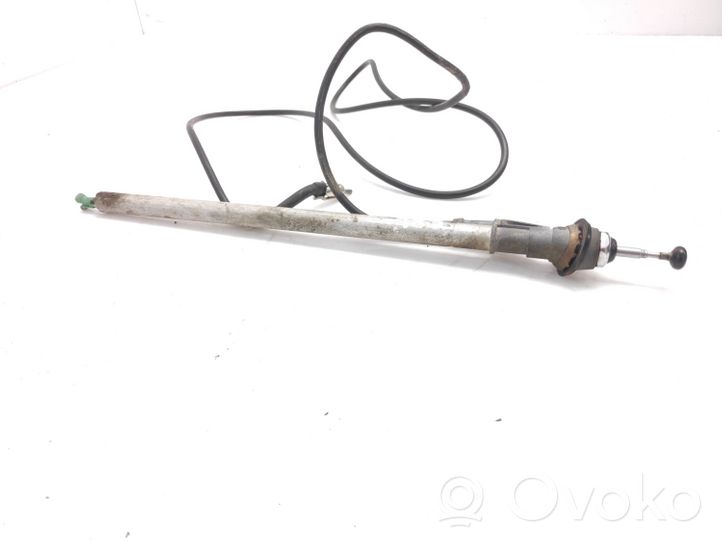 Volkswagen PASSAT B2 Antena radiowa 