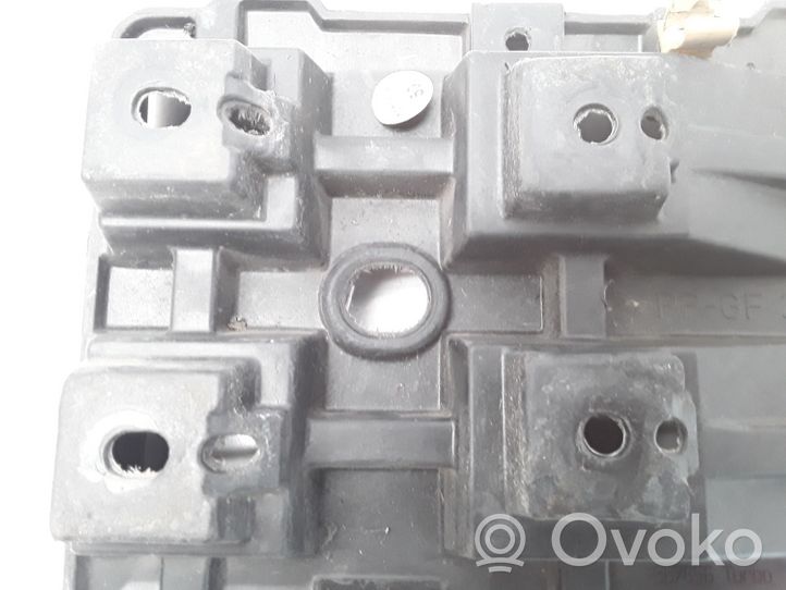 Volvo S40, V40 Boîte de batterie 864205