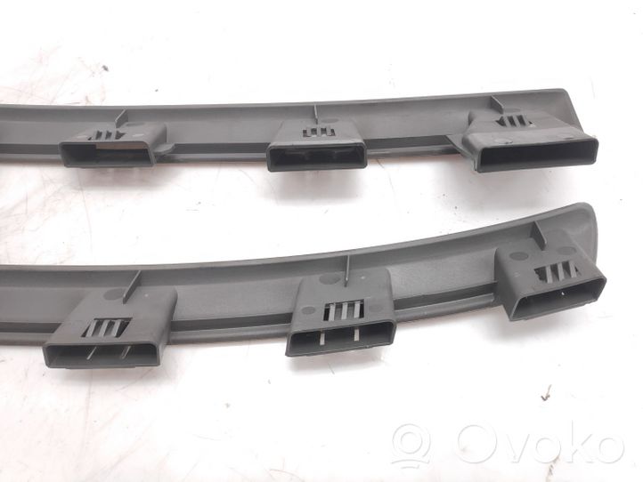 Volvo S40, V40 Garniture, panneau de grille d'aération 30801103LH