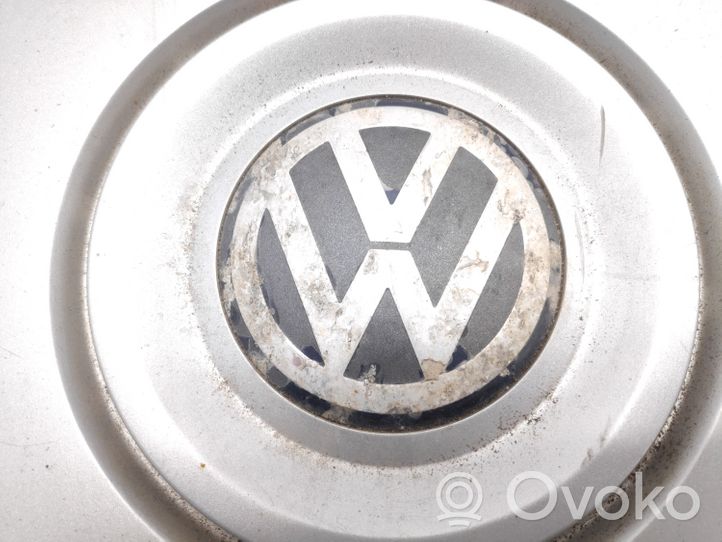 Volkswagen PASSAT B5 R15 wheel hub/cap/trim 3B0601147