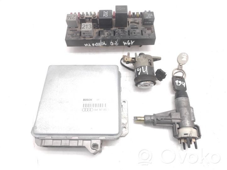 Audi 80 90 S2 B4 Komputer / Sterownik ECU i komplet kluczy 443941822A