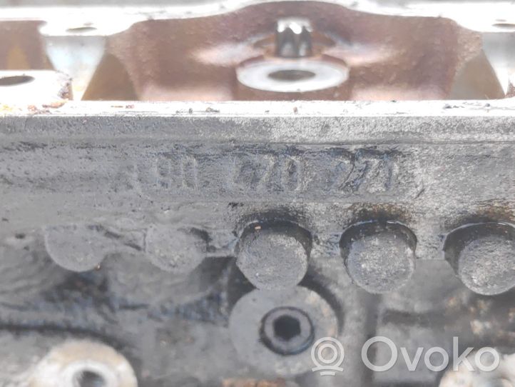 Opel Vectra B Testata motore 90470271