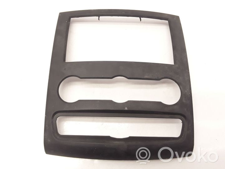 Mercedes-Benz Sprinter W906 Rivestimento del pannello A9066800017