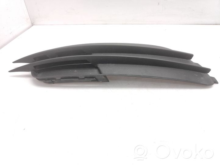 Audi A6 S6 C6 4F Mascherina/griglia fendinebbia anteriore 4G0807151