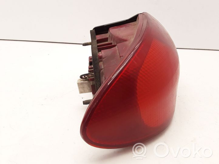 Alfa Romeo 166 Rear/tail lights E353940