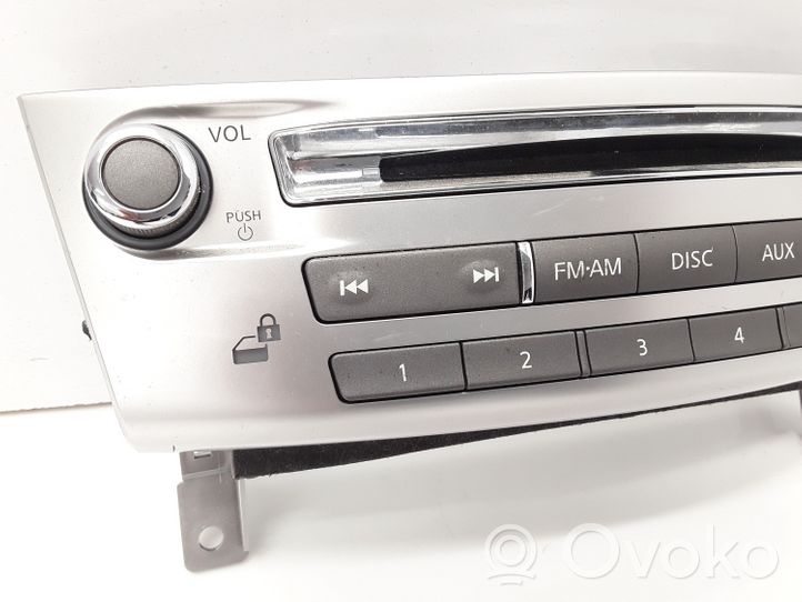 Infiniti M30 Radio/CD/DVD/GPS-pääyksikkö 253911MK0A