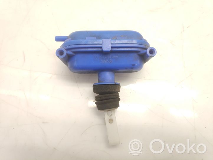 Volkswagen Golf II Stellmotor Zentralverriegelung 443862153B