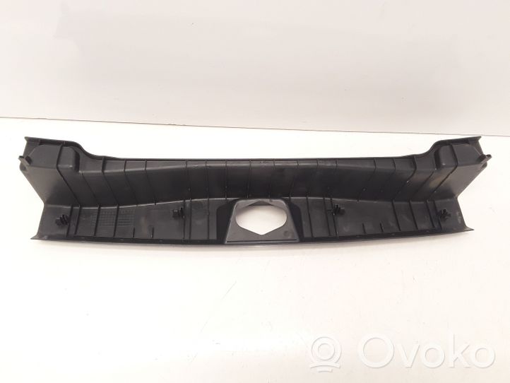 Daihatsu Sirion Rivestimento di protezione sottoporta del bagagliaio/baule 64716B1010