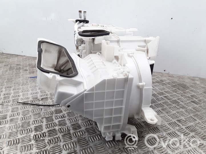 Toyota Yaris Verso Scatola alloggiamento climatizzatore riscaldamento abitacolo assemblata 8703052180