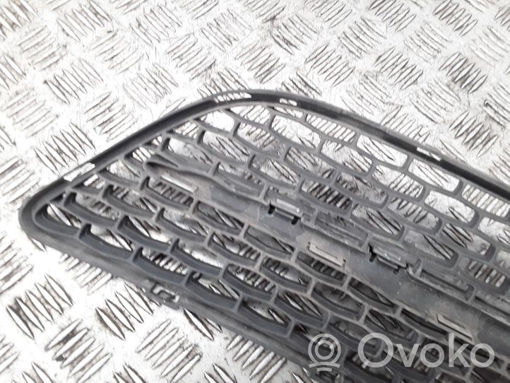 Saab 9-7X Maskownica / Grill / Atrapa górna chłodnicy 15253403