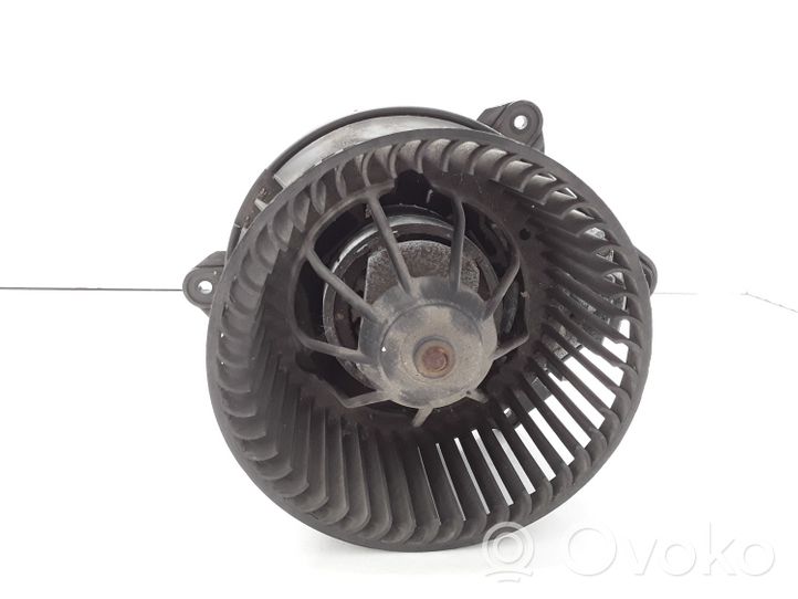 Citroen Xsara Pečiuko ventiliatorius/ putikas F6582678