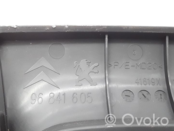 Citroen C3 Vaihteenvalitsimen kehys verhoilu muovia 96841605