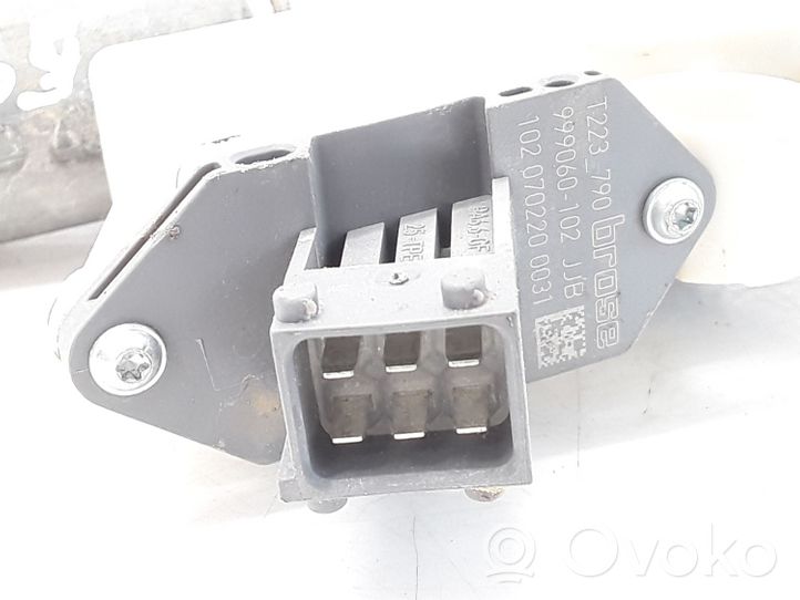 Toyota Avensis T250 Moteur de lève-vitre de porte arrière 6984005100