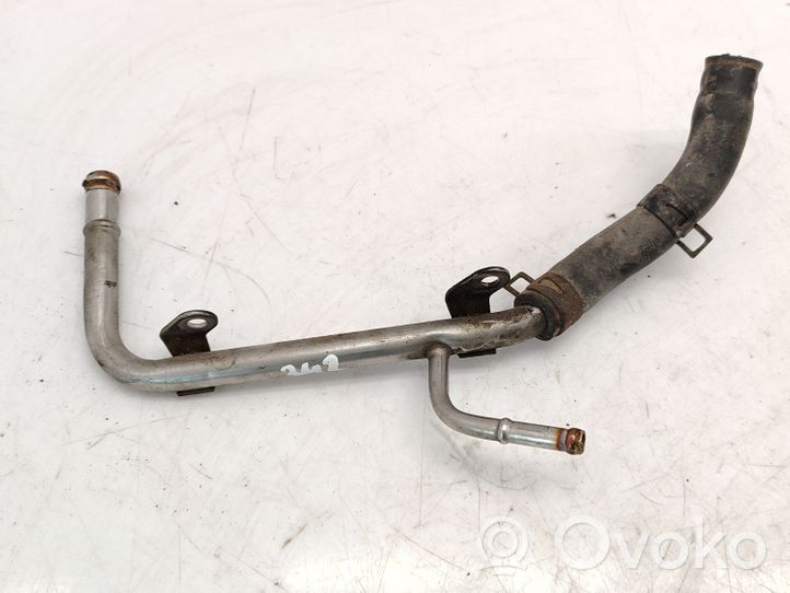 Toyota Avensis T220 Engine coolant pipe/hose 