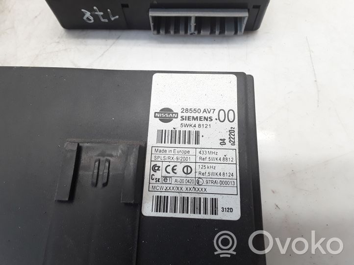 Nissan Primera Komputer / Sterownik ECU i komplet kluczy 23710AU601