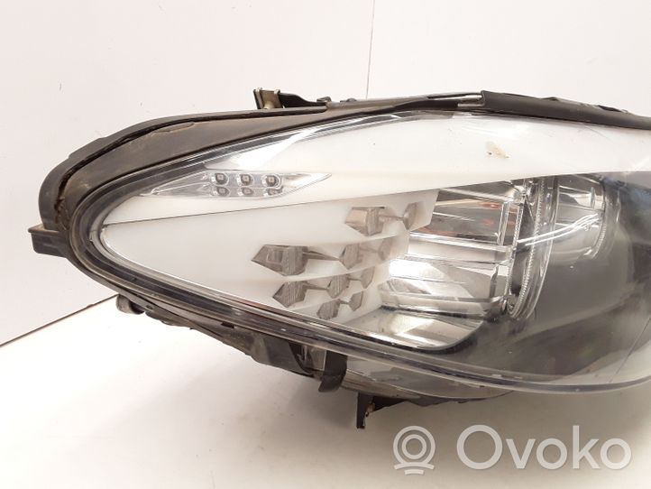 BMW 5 F10 F11 Lampa przednia 720325621