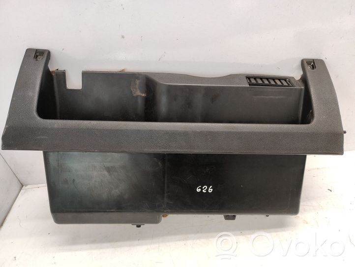 Volkswagen Polo II 86C 2F Glove box 867857921A