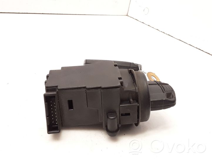 BMW 5 E60 E61 Komputer / Sterownik ECU i komplet kluczy 0281015043