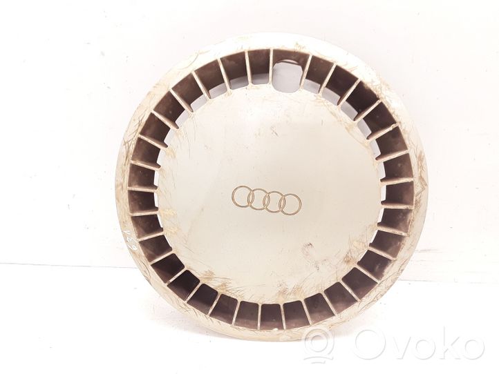 Audi 80 90 B2 R 14 rato gaubtas (-ai) 811601147B