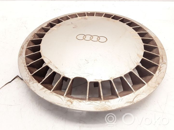 Audi 80 90 B2 R 14 rato gaubtas (-ai) 811601147B