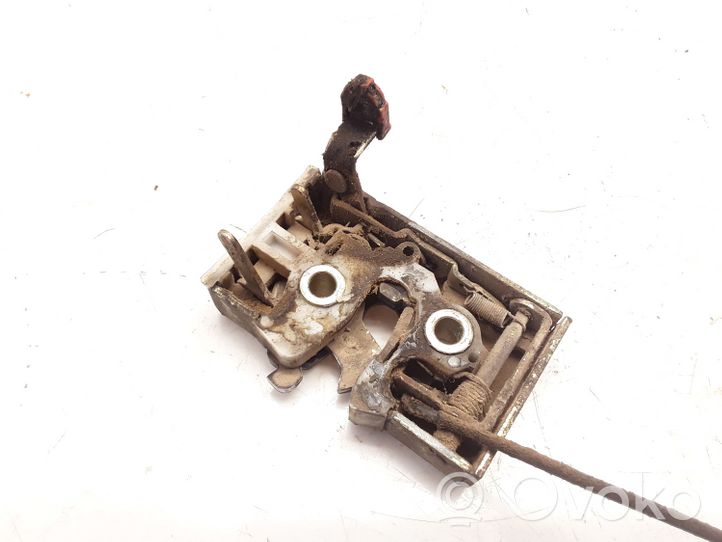 Audi 80 90 B2 Serrure de porte avant 813837015B