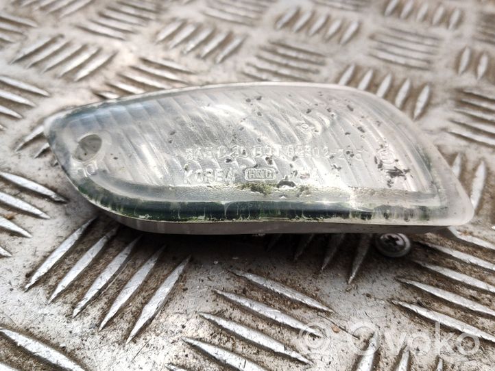 Hyundai Coupe Front indicator light 92302275