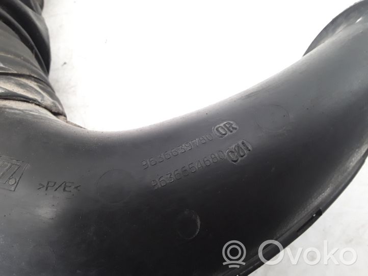 Peugeot 406 Ilmanoton kanavan osa 9636639780