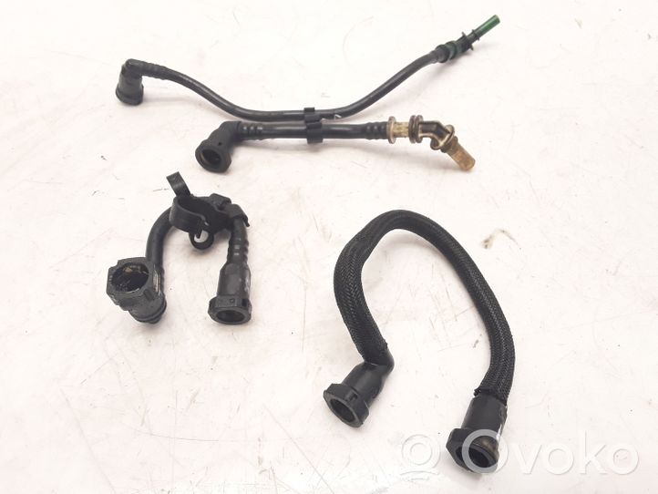 Peugeot 406 Tuyau d'alimentation conduite de carburant 