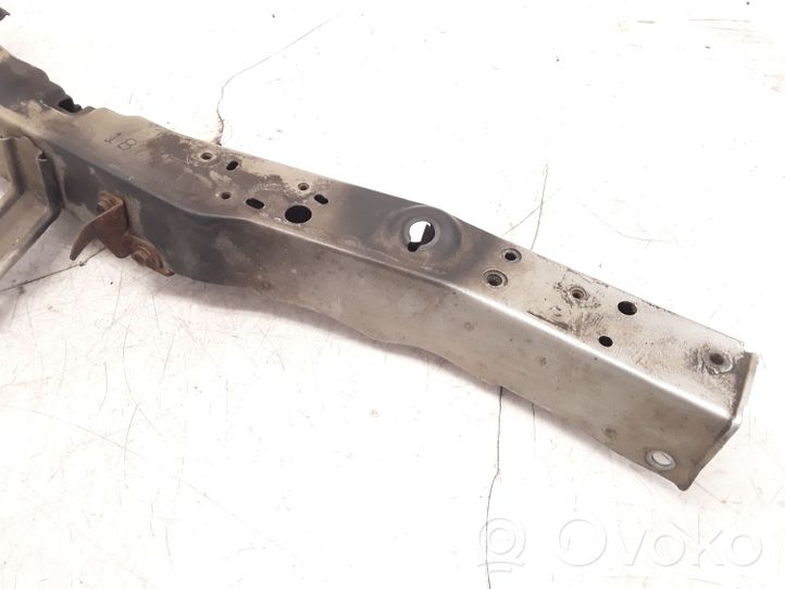 Toyota Avensis T270 Staffa del pannello di supporto del radiatore parte superiore 1F7