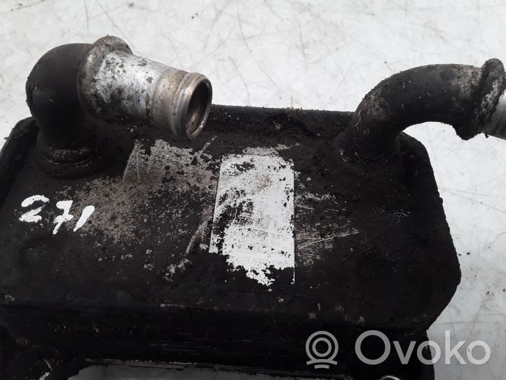 Volvo S40, V40 Support de filtre à huile 