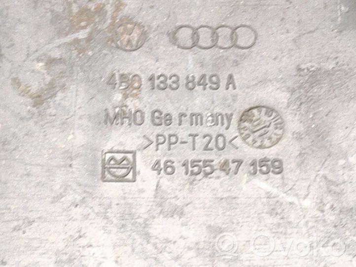 Audi A6 S6 C5 4B Oro filtro dėžės dangtelis 4B0133849A