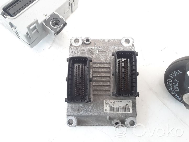 Alfa Romeo 147 Engine ECU kit and lock set 0261206707