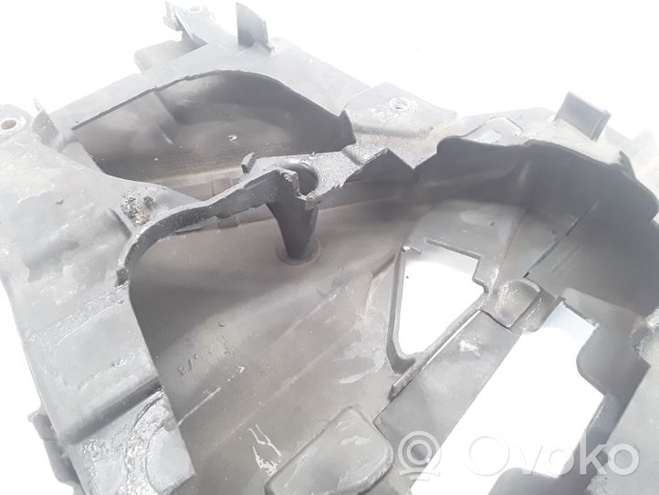 Renault Megane II Osłona paska / łańcucha rozrządu 8200102678