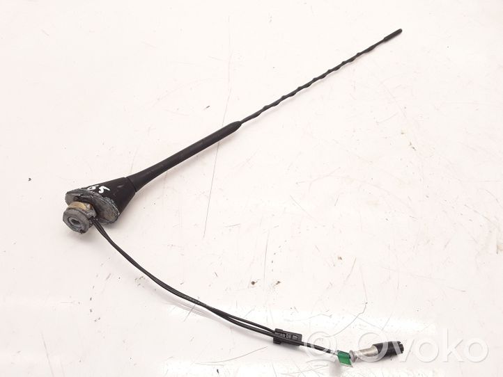 Alfa Romeo 156 Radion antenni 