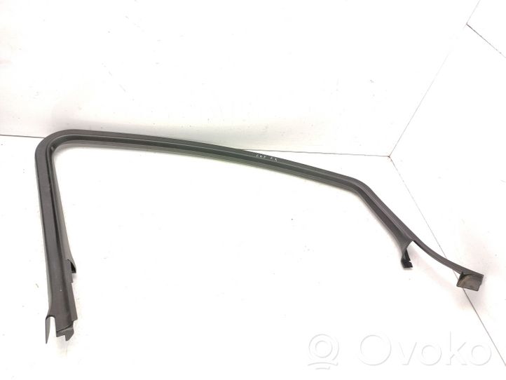 Opel Astra J Listwa / Uszczelka szyby drzwi przednich 13264851