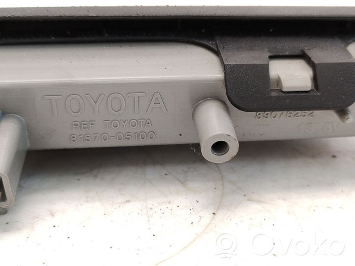 Toyota Avensis T270 Papildomas stop žibintas 8100605010