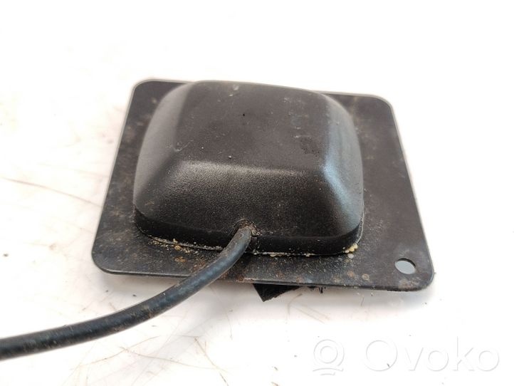 Opel Vectra B GPS-pystyantenni E110R021780