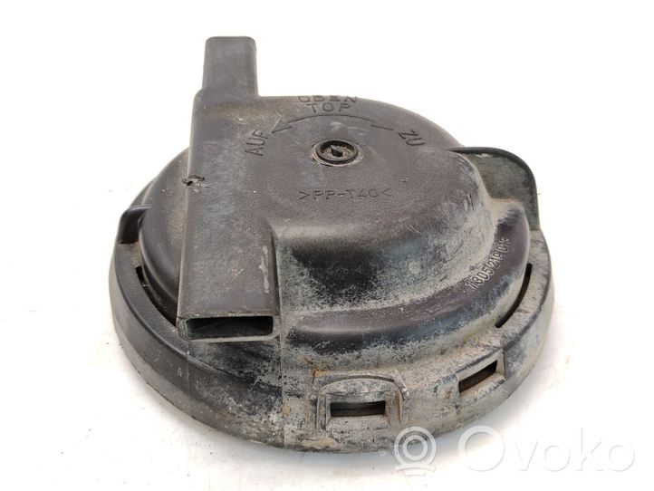 Audi 80 90 S2 B4 Osłona żarówki lampy przedniej 1305219013